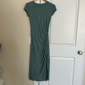 Short sleeved midi dress
